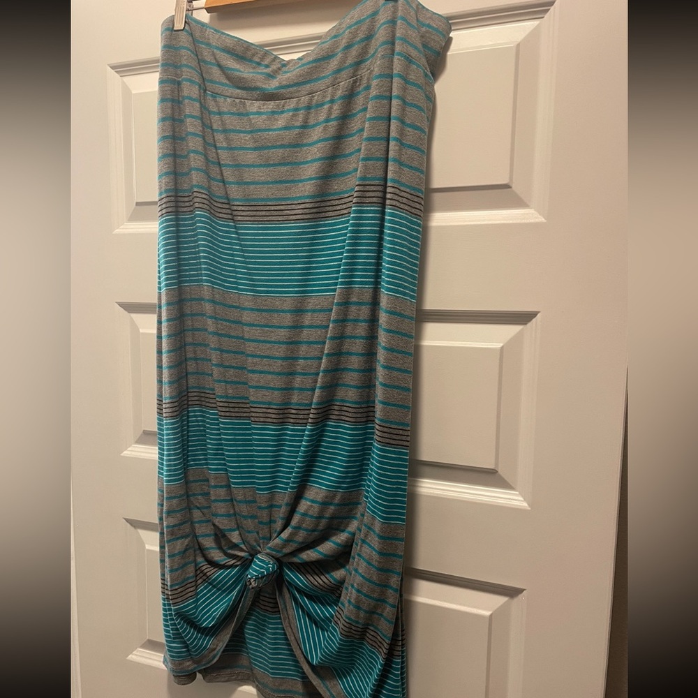 Long grey striped skirt